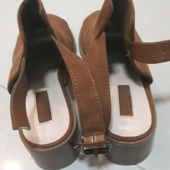 🛍️ faux suede booties - Picture 3 of 4